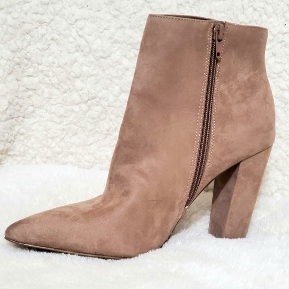 Tan Suede Booties Women's Size 9 M - Picture 5 of 5